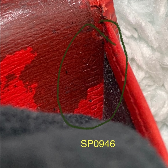 Epi Short Wallet Red - Picture 3 of 14